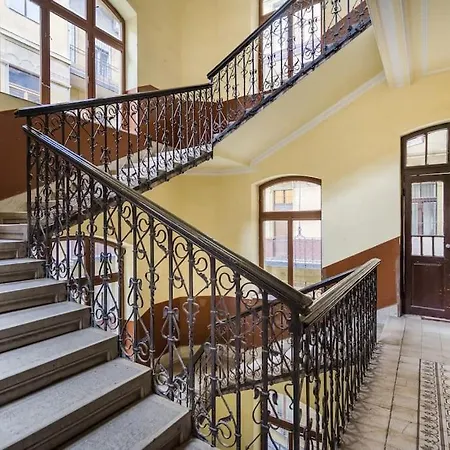 Apartment Klauzal Garden City