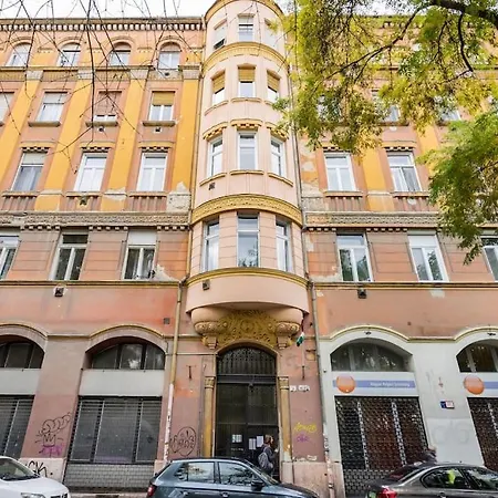 Apartment Klauzal Garden City Budapest
