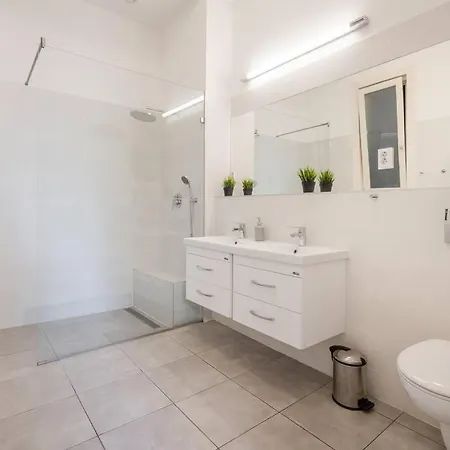 Klauzal Garden City Apartment