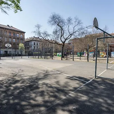 Klauzal Garden City Apartment Budapest