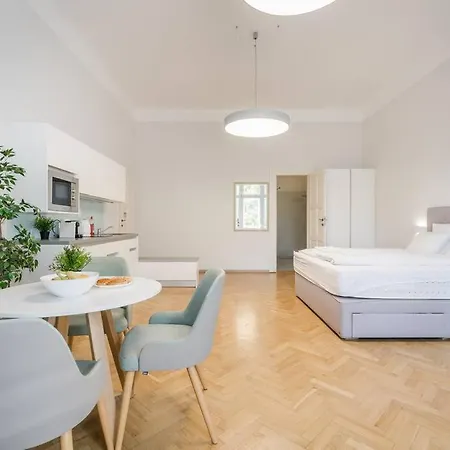 Klauzal Garden City Apartment Budapest